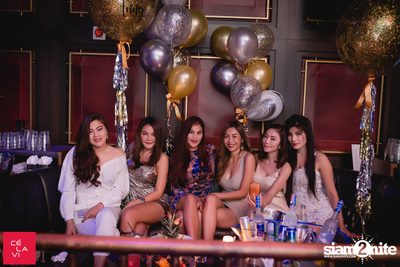 Supersonic Saturdays กับ DJ Groove ที่ เซ ลา วี — photo 5