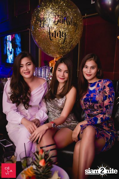 Supersonic Saturdays กับ DJ Groove ที่ เซ ลา วี — photo 9