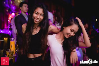 Supersonic Saturdays กับ DJ Groove ที่ เซ ลา วี — photo 21