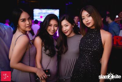 Supersonic Saturdays กับ DJ Groove ที่ เซ ลา วี — photo 26
