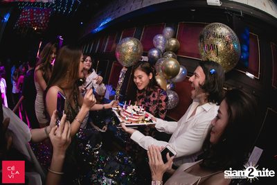 Supersonic Saturdays กับ DJ Groove ที่ เซ ลา วี — photo 60
