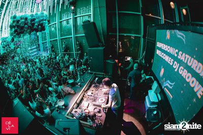 Supersonic Saturdays กับ DJ Groove ที่ เซ ลา วี — photo 62
