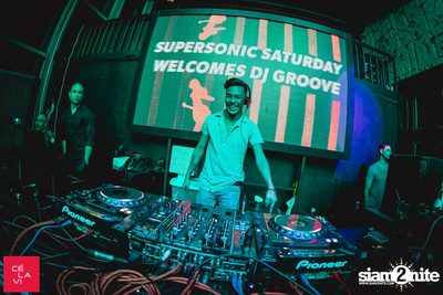 Supersonic Saturdays กับ DJ Groove ที่ เซ ลา วี — photo 69
