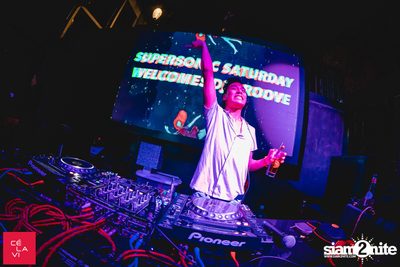 Supersonic Saturdays กับ DJ Groove ที่ เซ ลา วี — photo 74