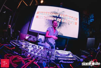 Supersonic Saturdays กับ DJ Groove ที่ เซ ลา วี — photo 76