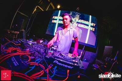 Supersonic Saturdays กับ DJ Groove ที่ เซ ลา วี — photo 79