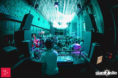 Supersonic Saturdays กับ DJ Groove ที่ เซ ลา วี — photo 80