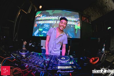 Supersonic Saturdays กับ DJ Groove ที่ เซ ลา วี — photo 85