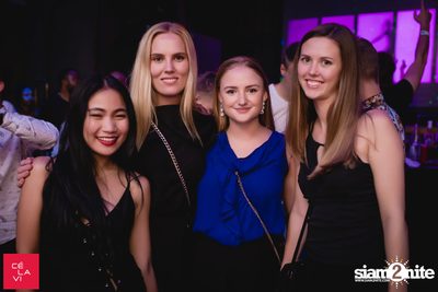 Supersonic Saturdays กับ DJ Groove ที่ เซ ลา วี — photo 100