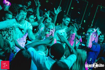Supersonic Saturdays กับ DJ Groove ที่ เซ ลา วี — photo 103