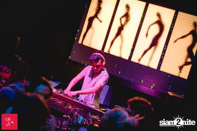 Supersonic Saturdays กับ DJ Groove ที่ เซ ลา วี — photo 106