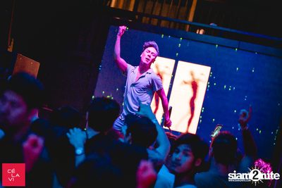 Supersonic Saturdays กับ DJ Groove ที่ เซ ลา วี — photo 110
