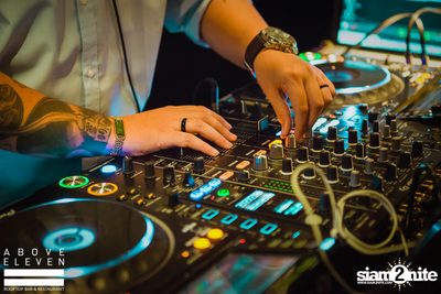 The Bali Connection: Classique Laaura ที่ อะโบฟ อีเลเว่น — photo 95
