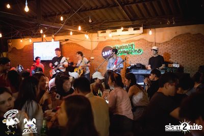 Friday Live at 20Something Bar — photo 7