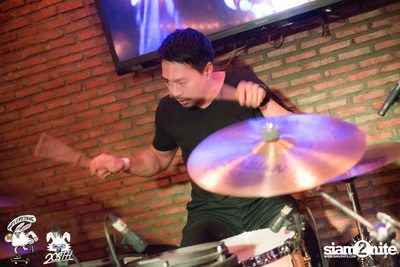 Friday Live at 20Something Bar — photo 57