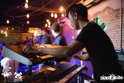 Friday Live at 20Something Bar — photo 183