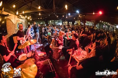 Friday Live at 20Something Bar — photo 233