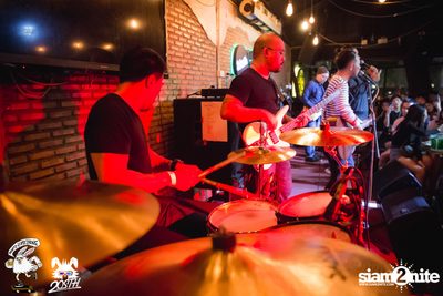 Friday Live at 20Something Bar — photo 234