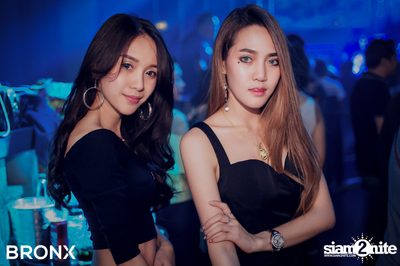 Zeal ที่ บรองซ์ — photo 16