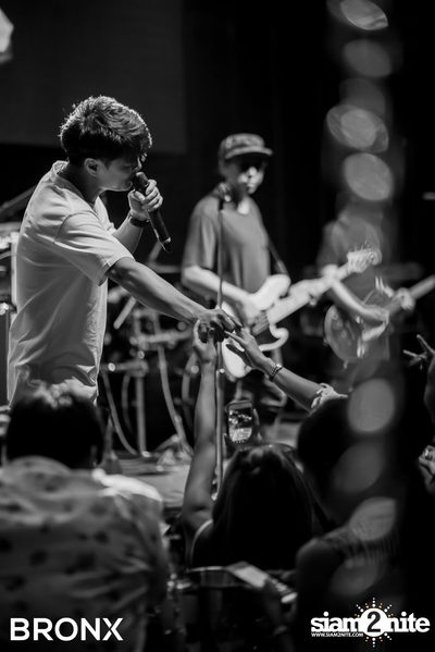 Zeal ที่ บรองซ์ — photo 84