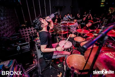 Zeal ที่ บรองซ์ — photo 94