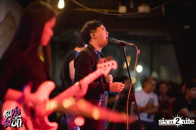 Single Party at 20Something Bar — photo 37