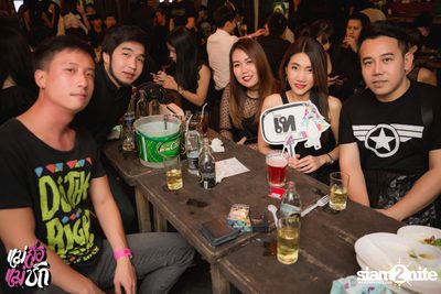 Single Party at 20Something Bar — photo 41