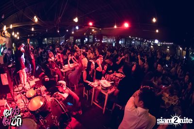 Single Party at 20Something Bar — photo 90
