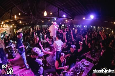 Single Party at 20Something Bar — photo 121