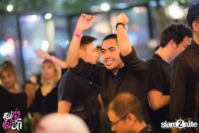 Single Party at 20Something Bar — photo 127