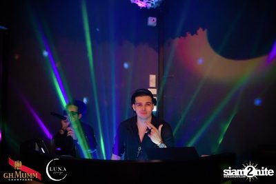 It's Raining Men at Luna Lounge — photo 27