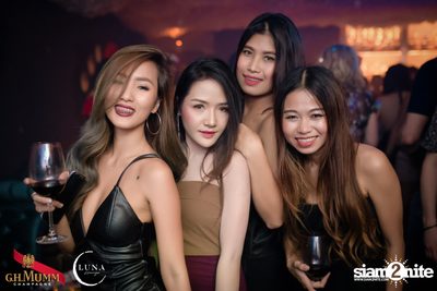 It's Raining Men at Luna Lounge — photo 31