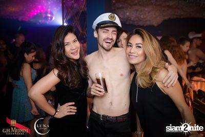 It's Raining Men at Luna Lounge — photo 40