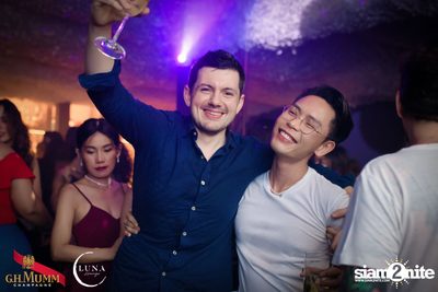 It's Raining Men at Luna Lounge — photo 138