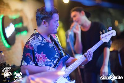 Max Jenmana at 20Something Bar — photo 21