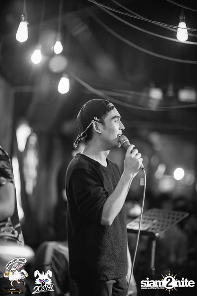 Max Jenmana at 20Something Bar — photo 24