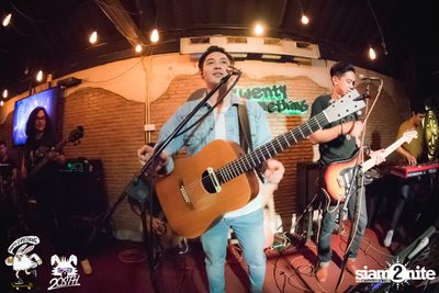 Max Jenmana at 20Something Bar — photo 63
