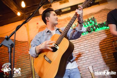 Max Jenmana at 20Something Bar — photo 65