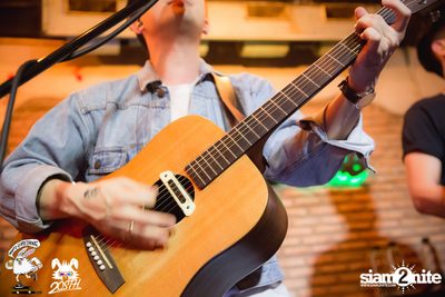 Max Jenmana at 20Something Bar — photo 67