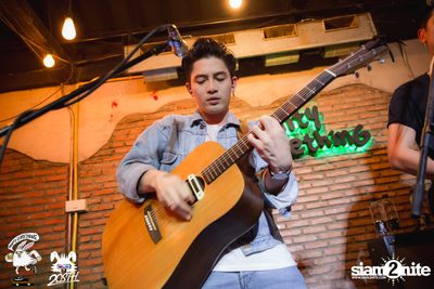 Max Jenmana at 20Something Bar — photo 71