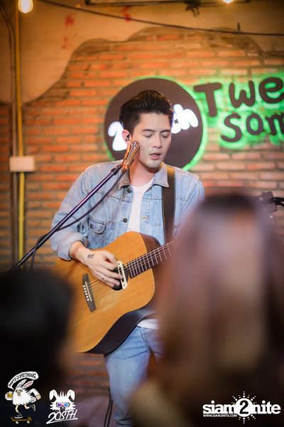 Max Jenmana at 20Something Bar — photo 84