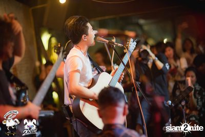 Max Jenmana at 20Something Bar — photo 89