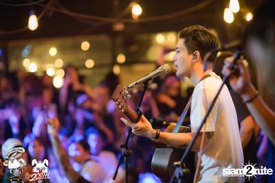 Max Jenmana at 20Something Bar — photo 136