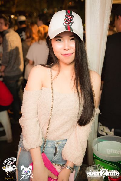 Max Jenmana at 20Something Bar — photo 145