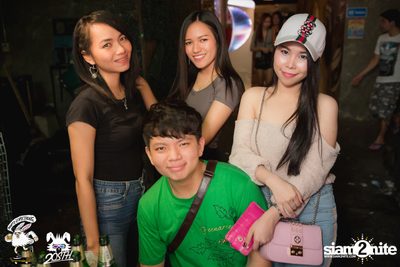 Max Jenmana at 20Something Bar — photo 147