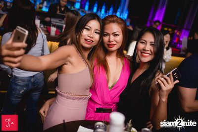 Flash Friday ที่ เซ ลา วี — photo 51