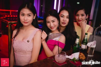 Flash Friday ที่ เซ ลา วี — photo 58