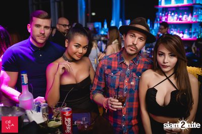 Flash Friday ที่ เซ ลา วี — photo 60