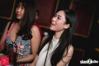 Flash Friday ที่ เซ ลา วี — photo 66