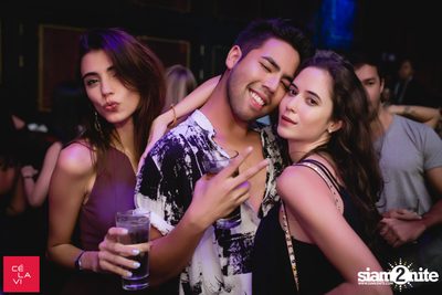 Flash Friday ที่ เซ ลา วี — photo 95